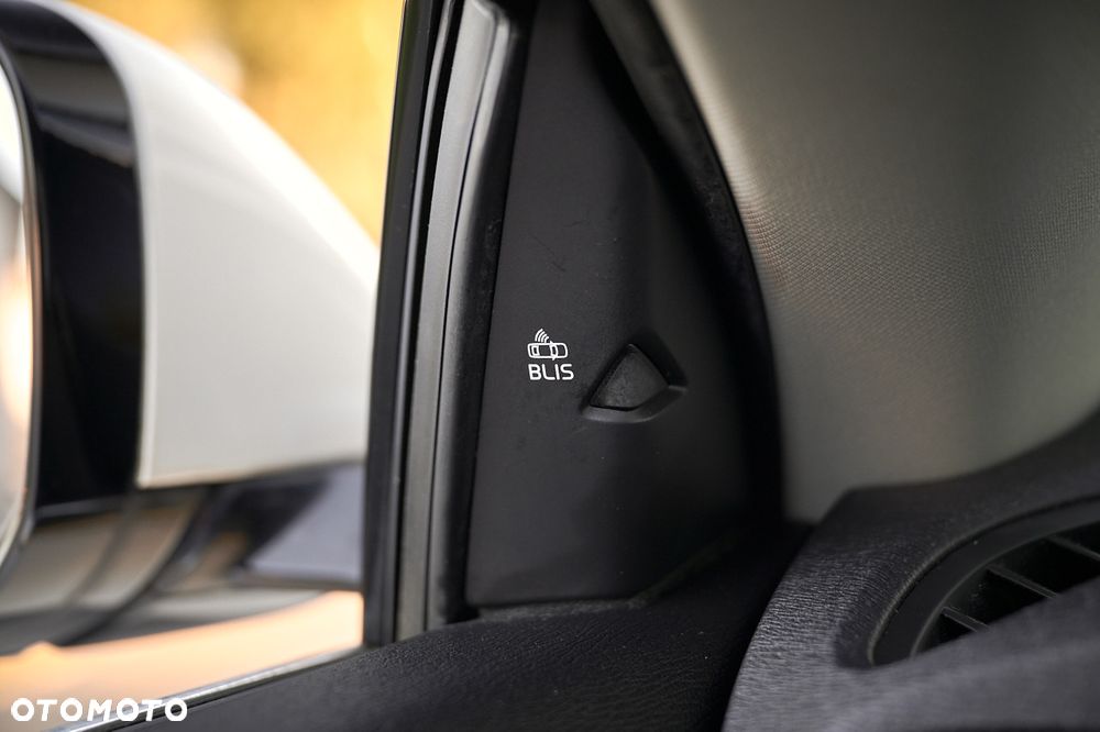 Volvo V40 Cross Country D2 Ocean Race - 35