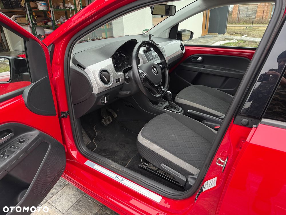Volkswagen up! e-up - 8