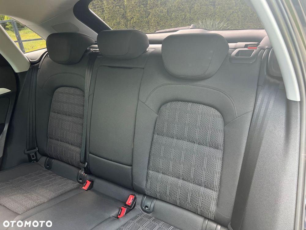 Audi Q3 35 TDI Quattro S tronic - 27