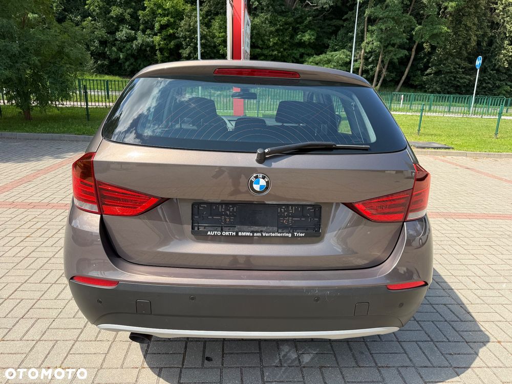 BMW X1 xDrive18d - 8