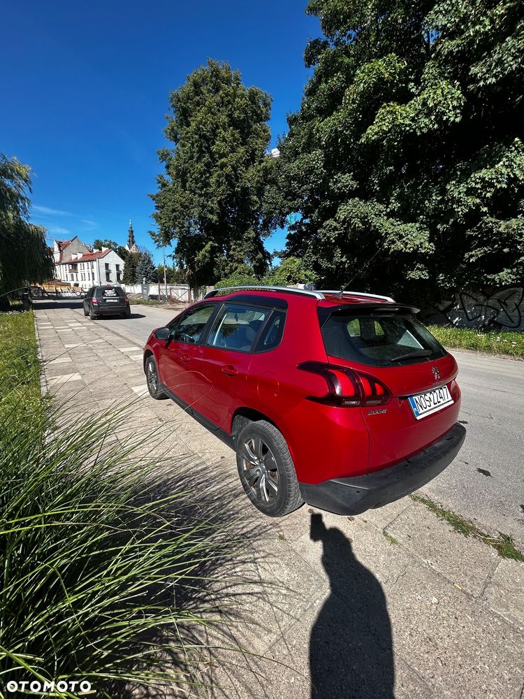 Peugeot 2008 1.2 Pure Tech Allure S&S EAT6 - 3