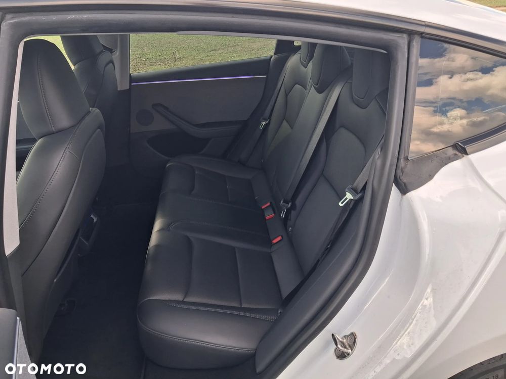Tesla Model 3 - 26