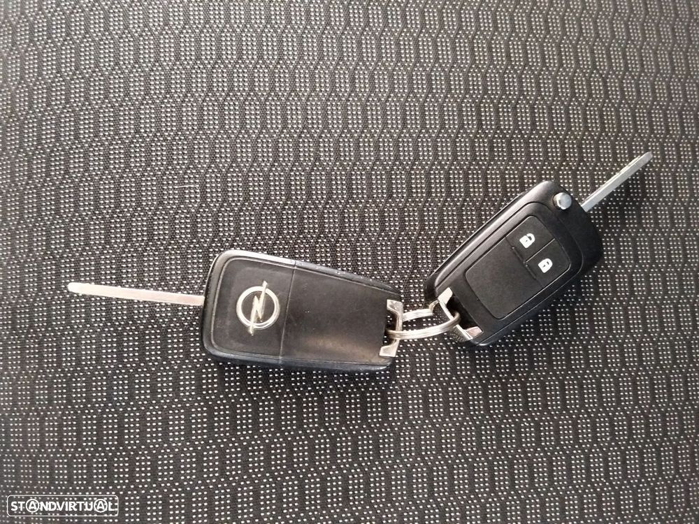Opel Corsa 1.4 Edition FlexFuel - 16