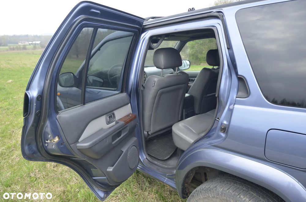 Nissan Pathfinder - 22