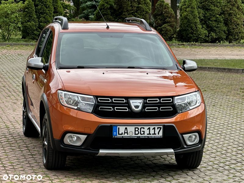 Dacia Sandero Stepway TCe 90 (S&S) Celebration - 3