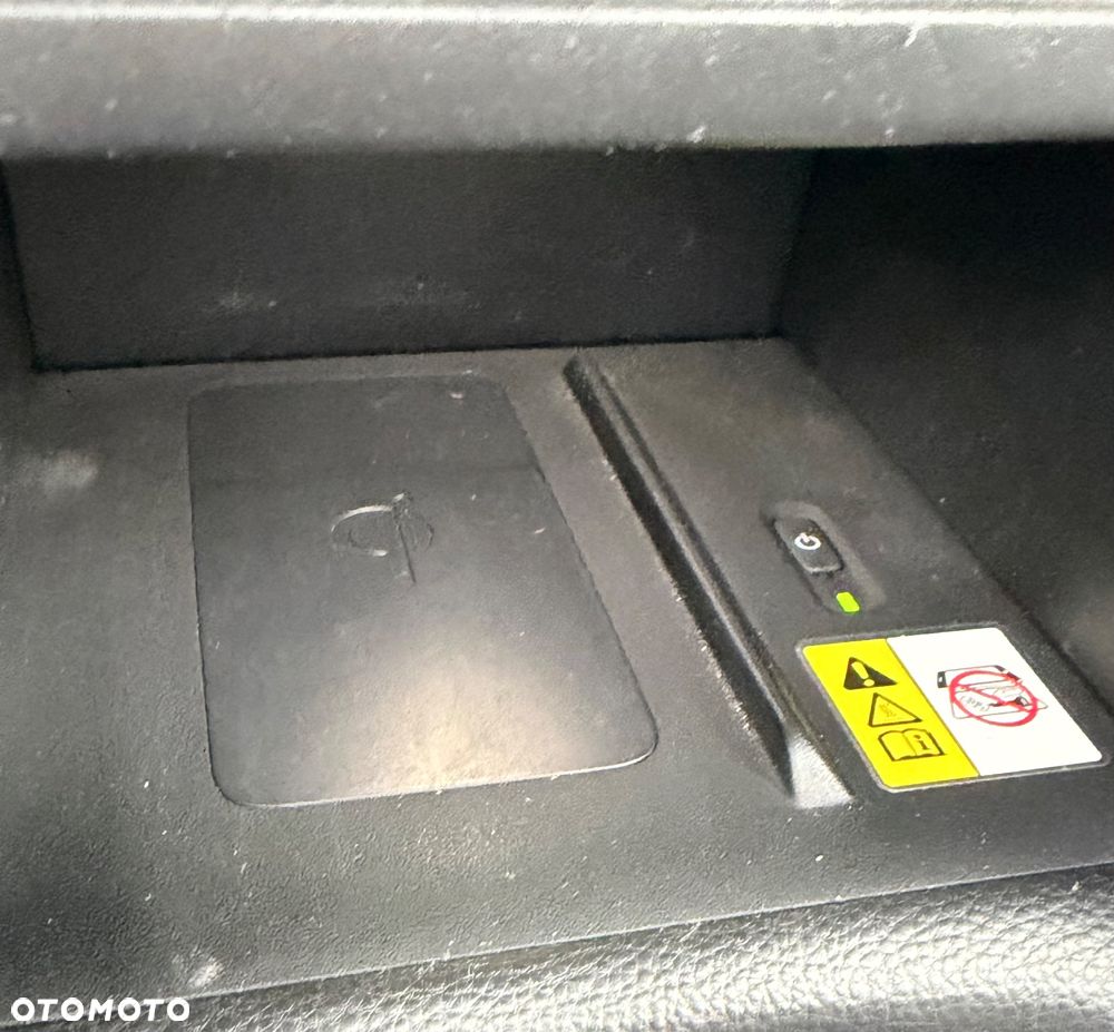 Toyota Corolla Cross 2.0 Hybrid Premiere Edition - 21