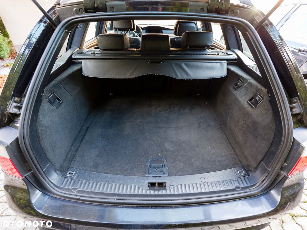 BMW Seria 5 530d xDrive Touring Edition Lifestyle - 14