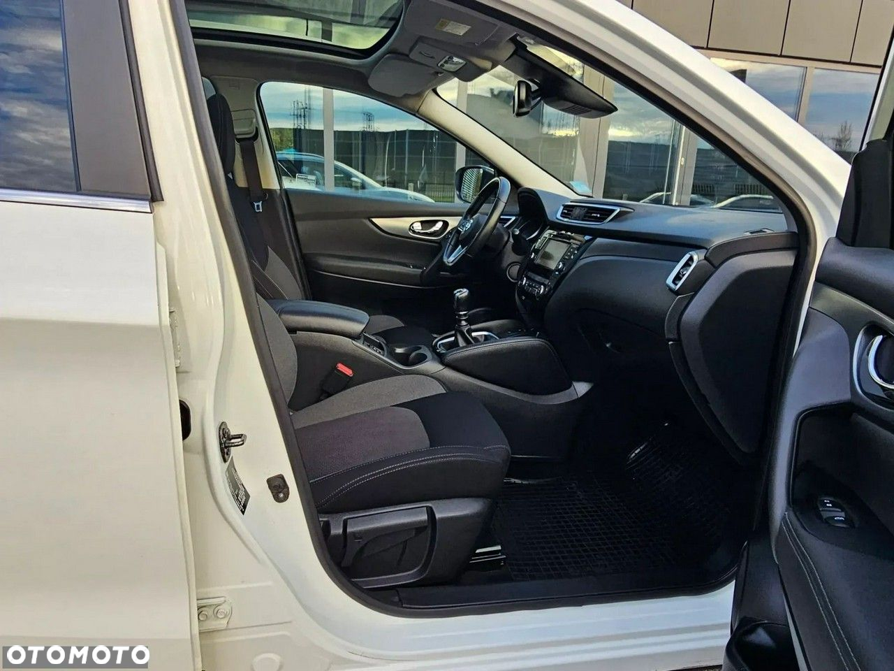 Nissan Qashqai - 22