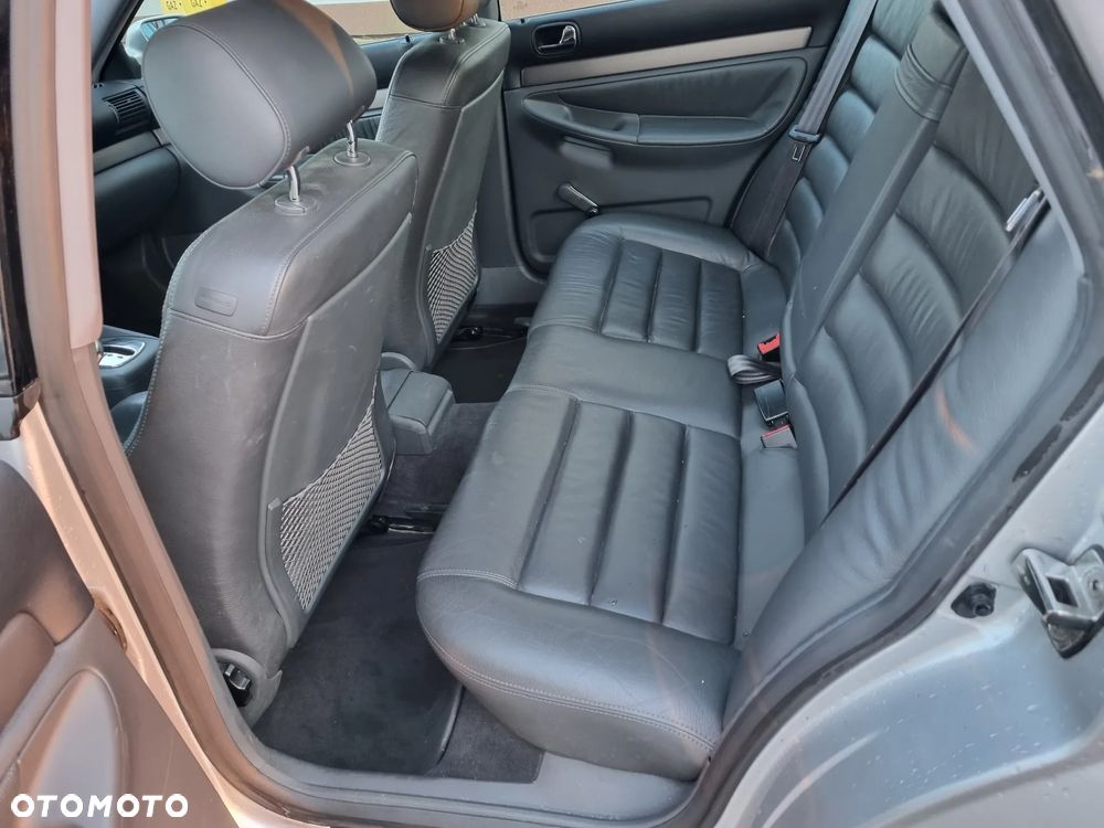 Audi A4 Limousine - 17