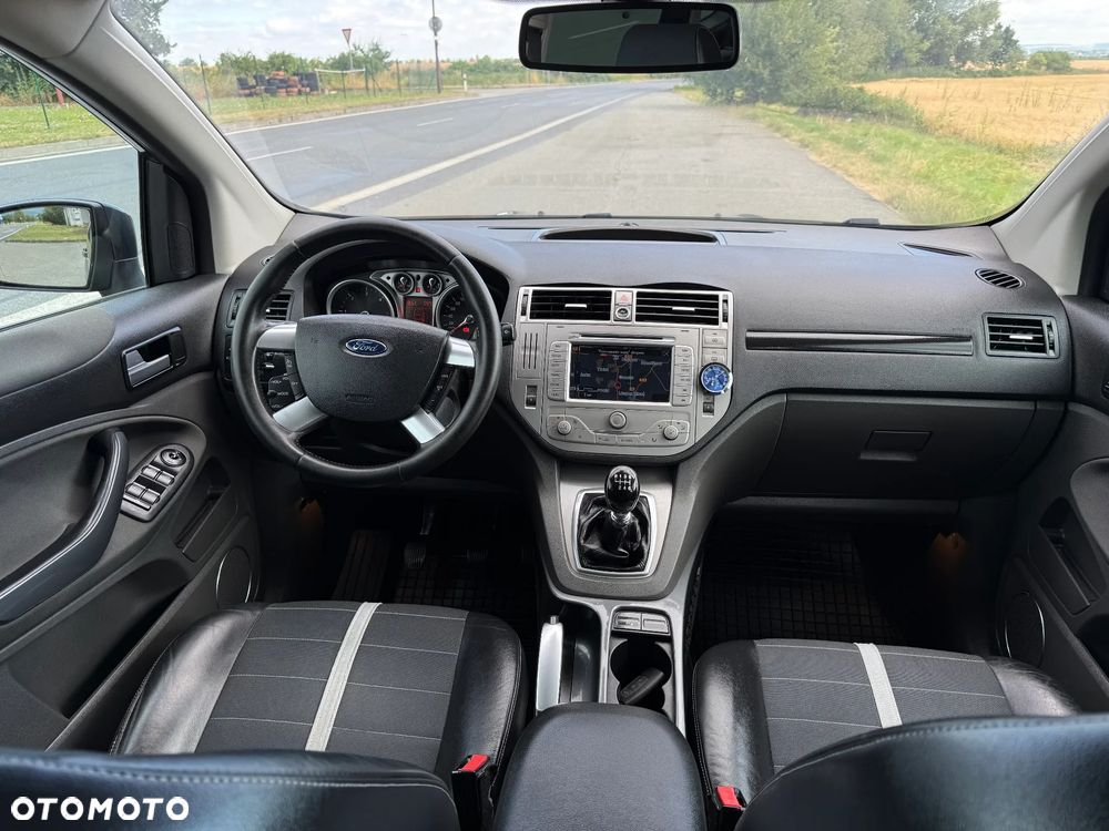 Ford Kuga 2.0 TDCi 4x4 Titanium - 15