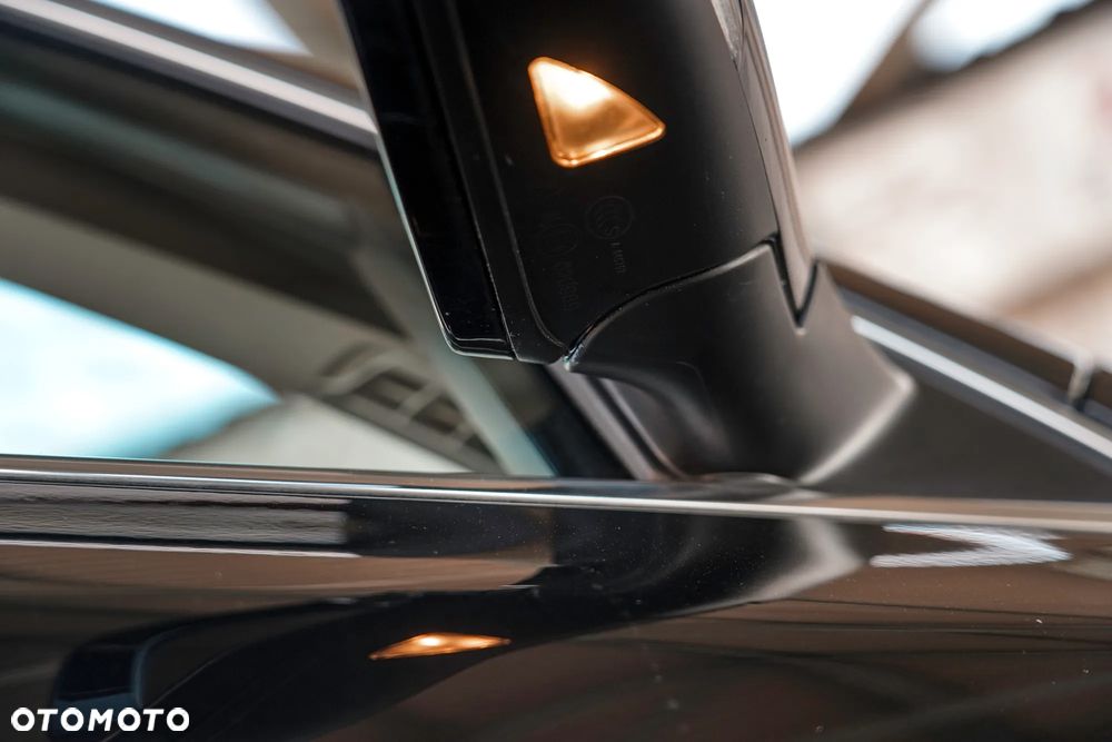 Skoda Superb 2.0 TDI DSG FAMILY - 18