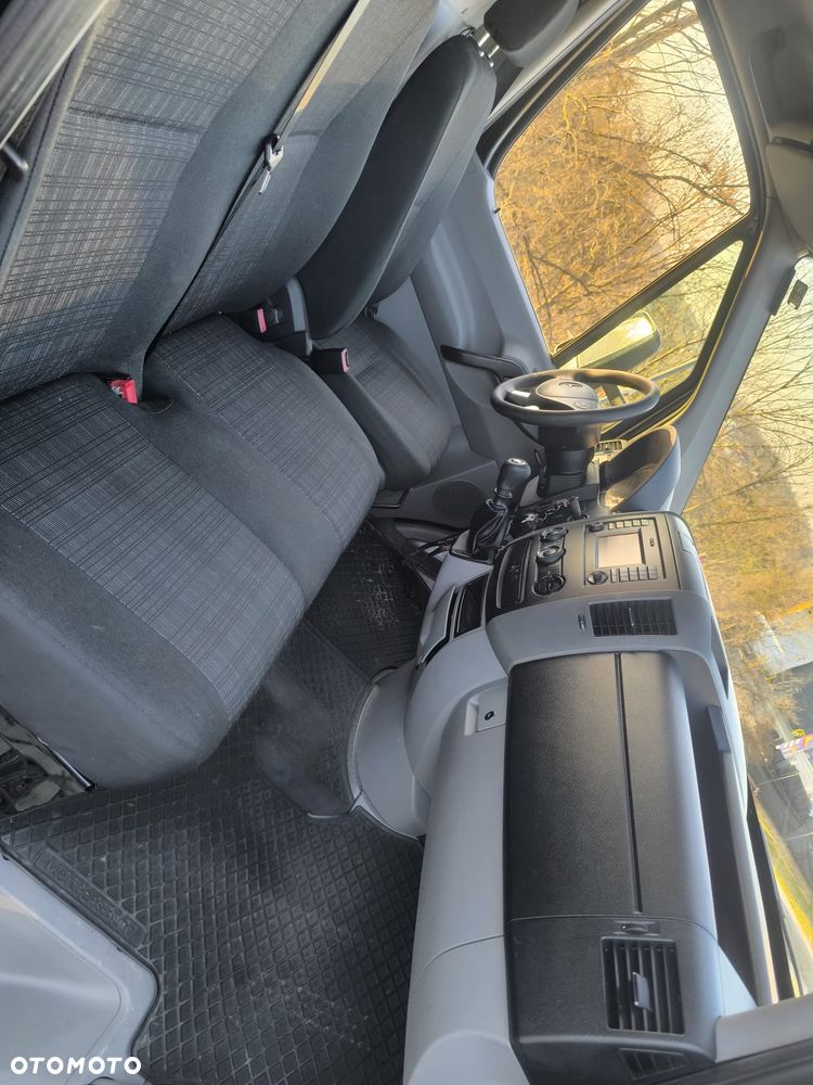 Mercedes-Benz Sprinter 319 CDI - 26