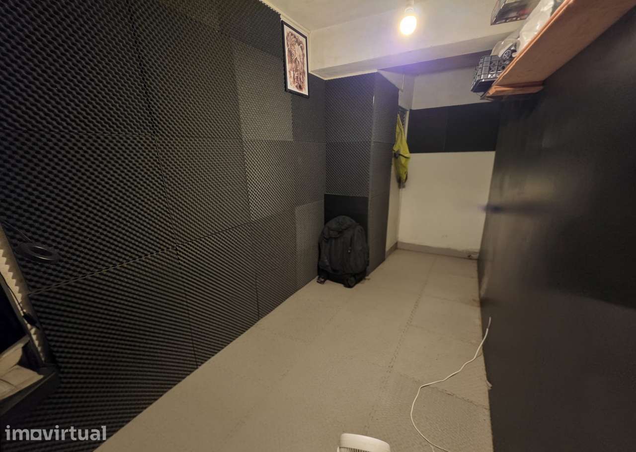 Garagem Box Premium com Arrumos | Centro de Santo Tirso - Grande imagem: 3/3