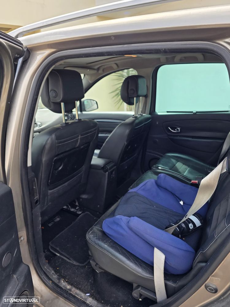 Renault Grand Scénic Energy dCi 130 Start & Stop Bose Edition - 10