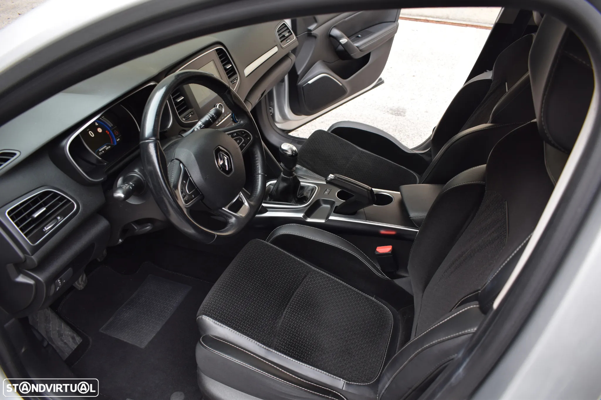 Renault Mégane Sport Tourer 1.5 dCi Intens - 6