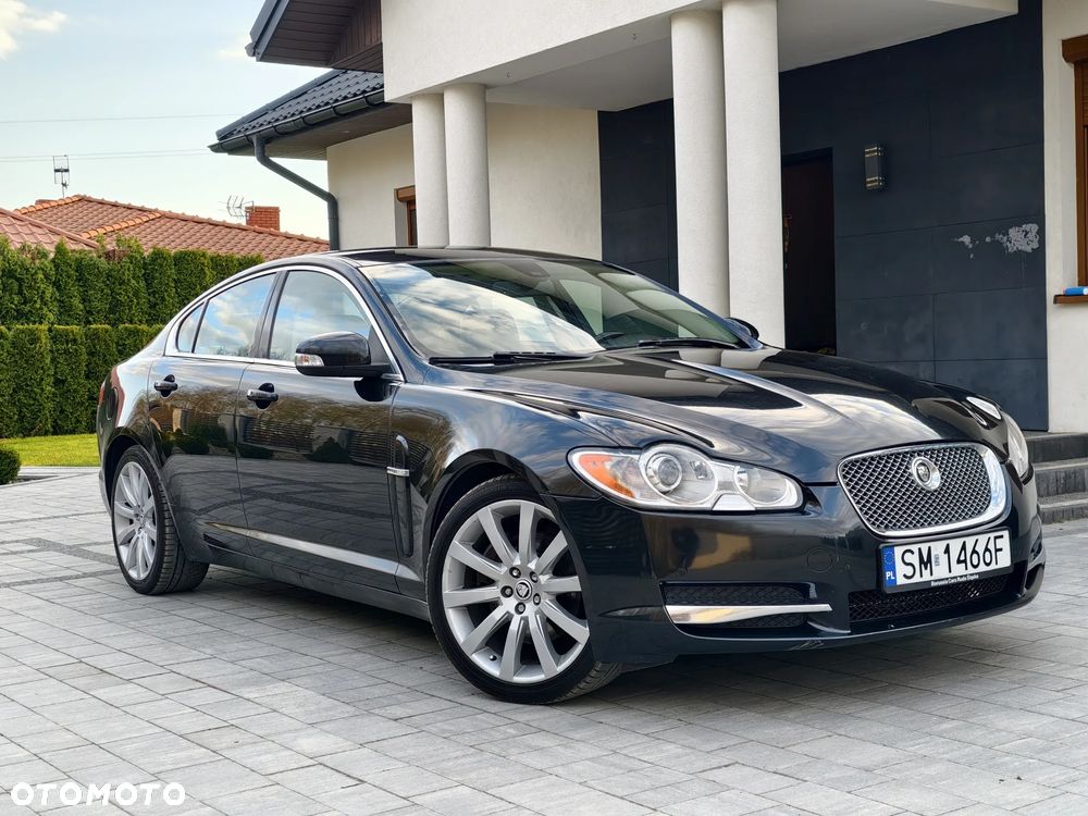 Jaguar XF 2.7 V6 D Luxury - 17