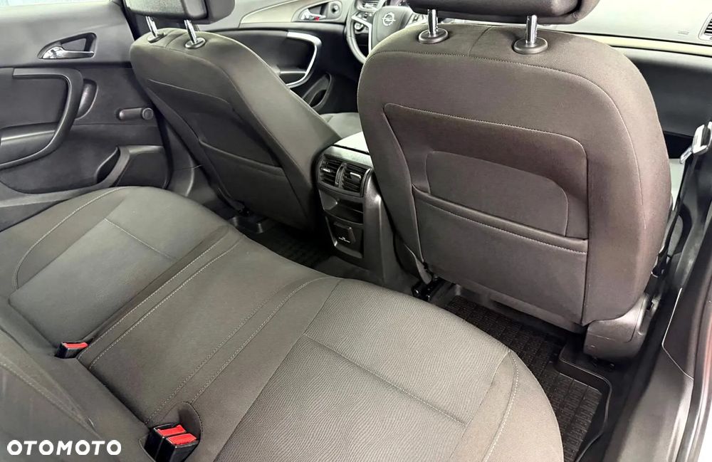 Opel Insignia 2.0 Turbo 4x4 Design Edition - 27