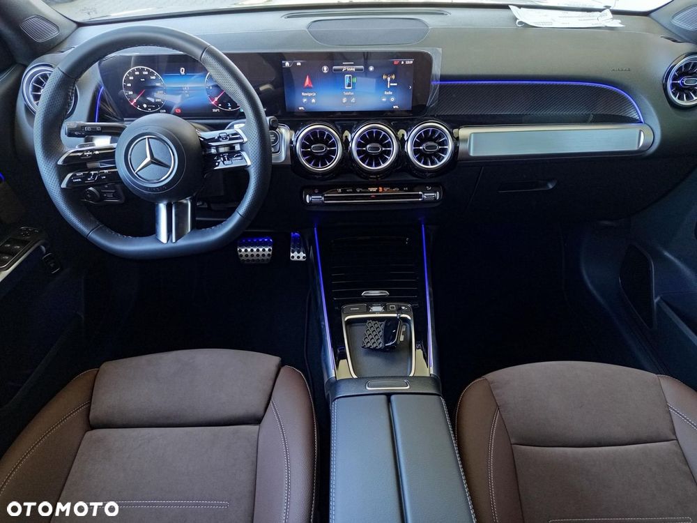 Mercedes-Benz GLB - 7