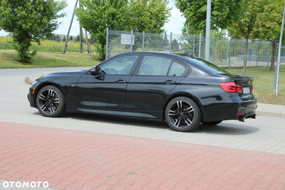 BMW Seria 3 335xi - 28