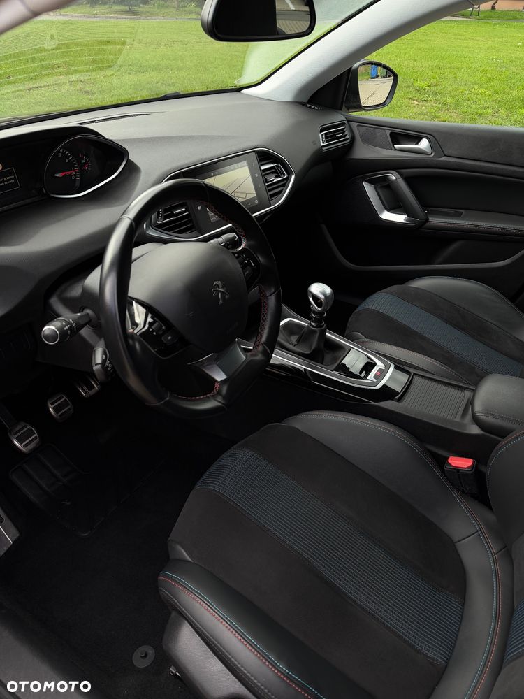 Peugeot 308 - 14