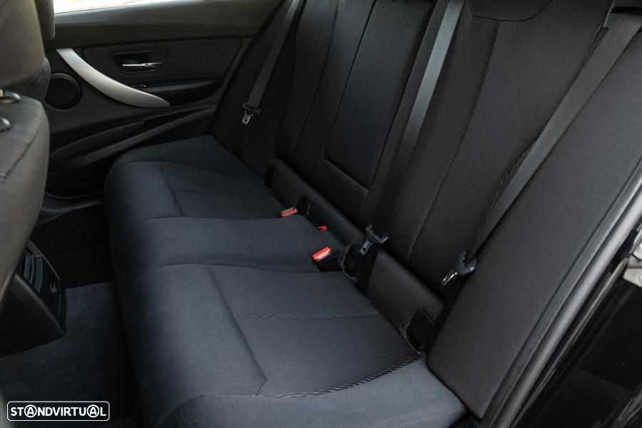 BMW 318 d Advantage Auto - 29