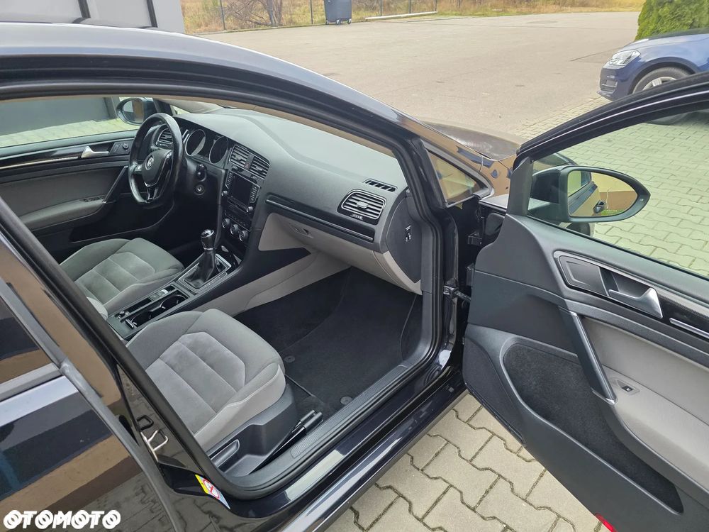 Volkswagen Golf 2.0 BlueTDI Highline - 11