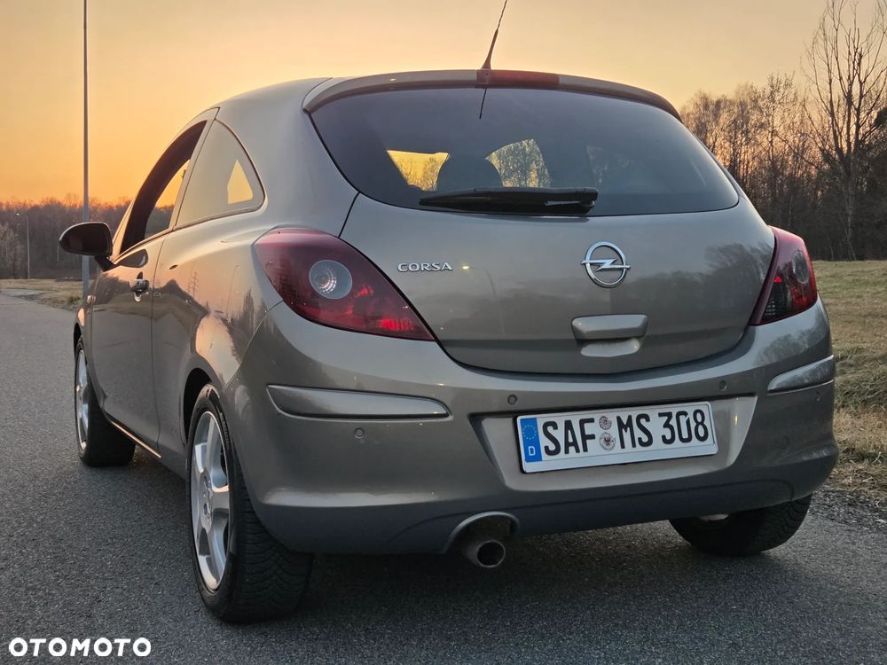 Opel Corsa 1.4 16V Color Elegance - 5