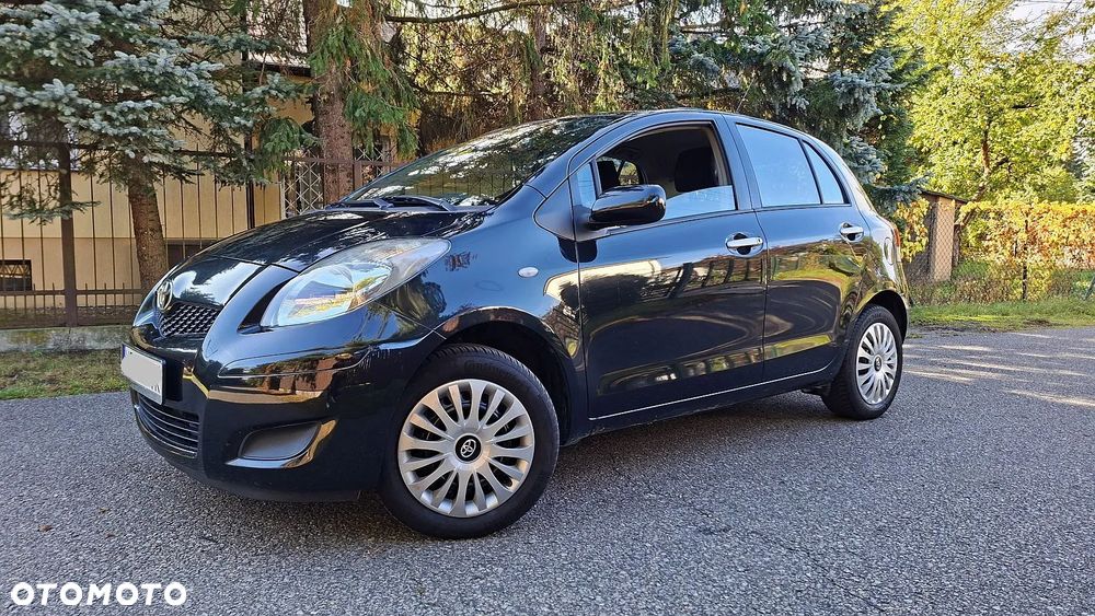 Toyota Yaris 2011 photo 5