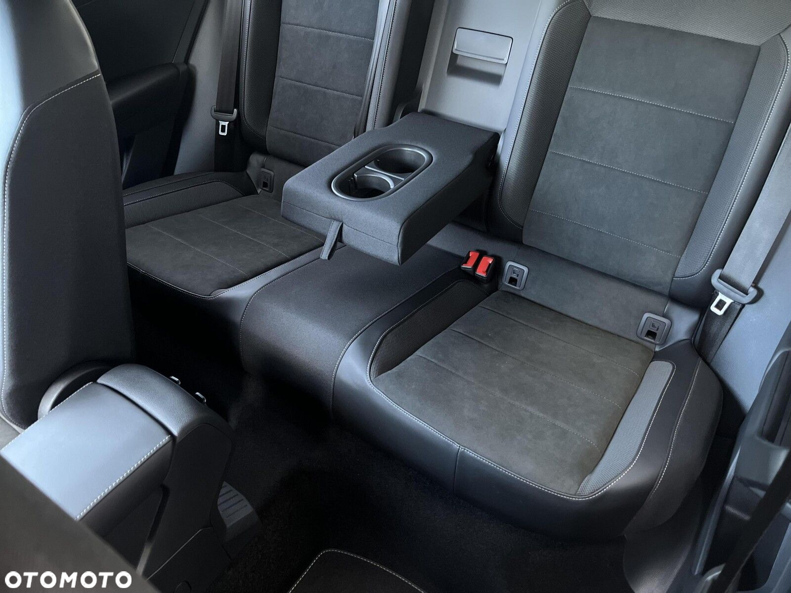 Volkswagen T-Roc 1.5 TSI R-Line Plus DSG - 28