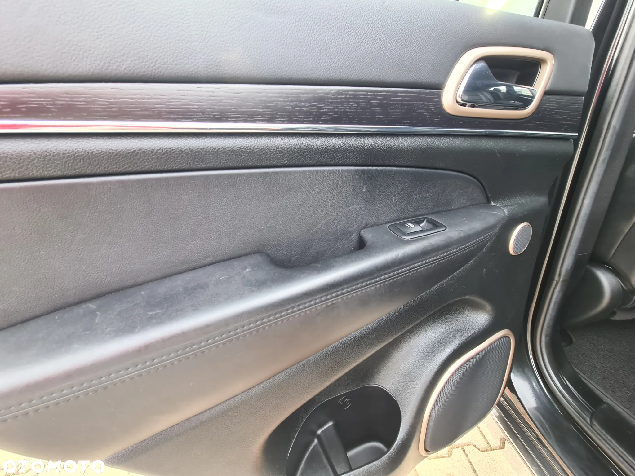 Jeep Grand Cherokee 5.7 V8 HEMI Summit - 19