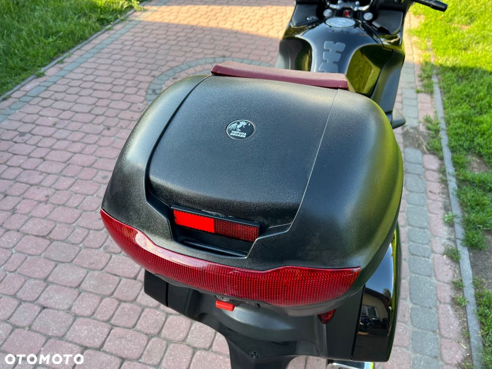 Honda NT - 31