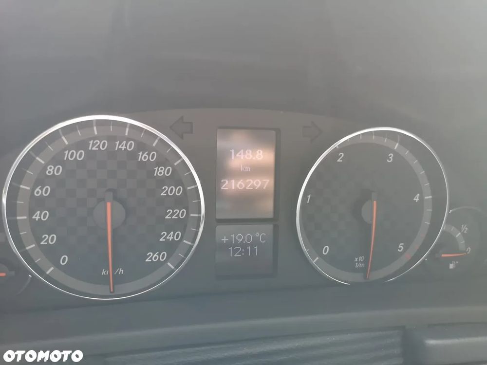Mercedes-Benz CLC 200 CDI - 25