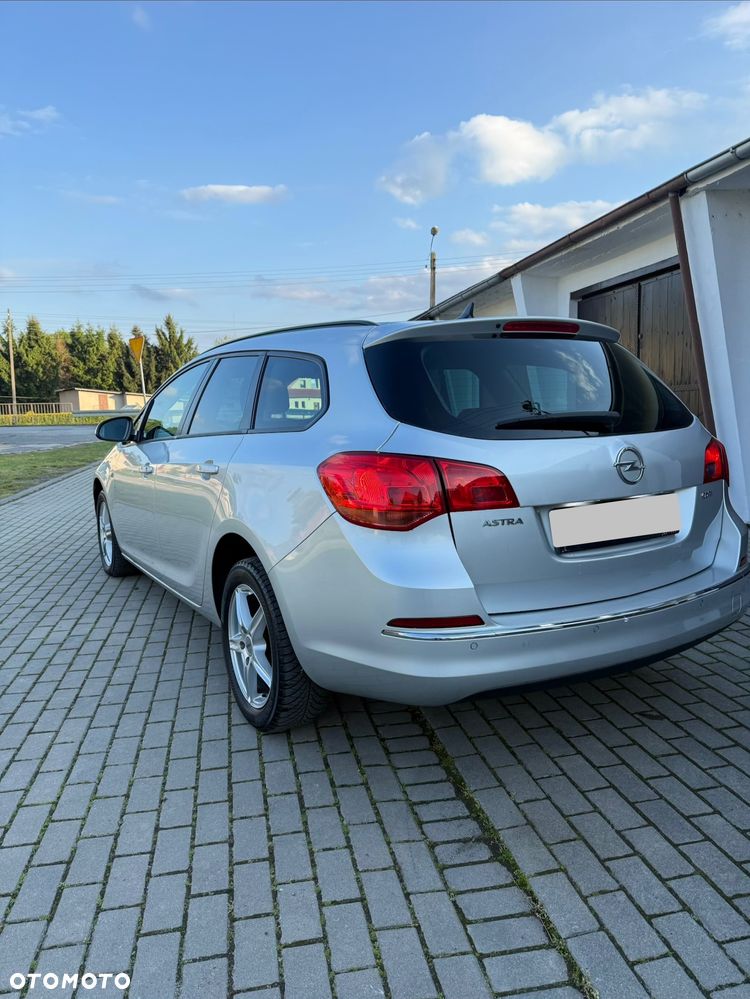 Opel Astra - 4
