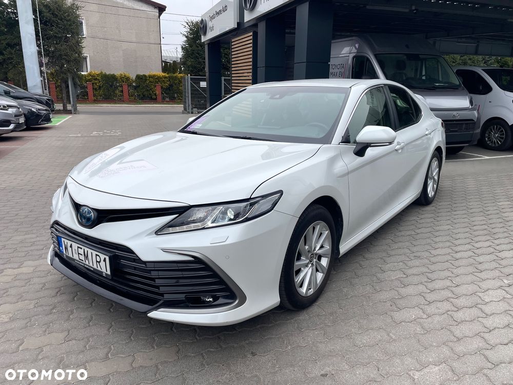 Toyota Camry 2.5 Hybrid Comfort CVT - 2