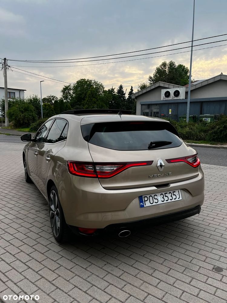 Renault Megane ENERGY TCe 165 EDC BOSE EDITION - 13