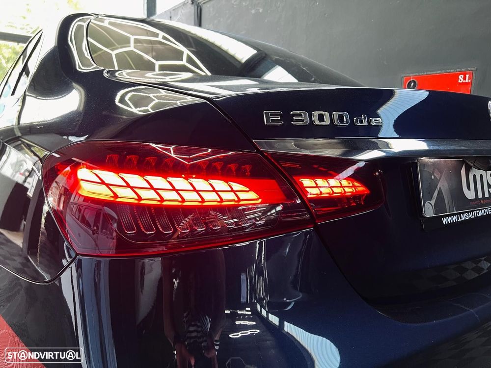 Mercedes-Benz E 300 de AMG Line - 13