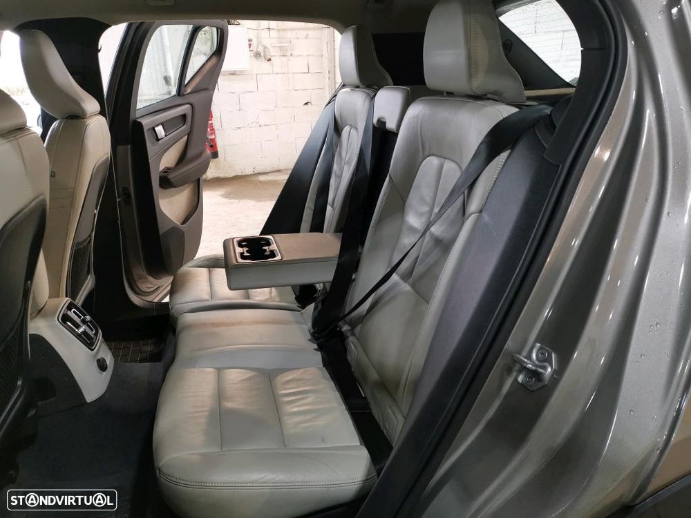 Volvo XC 40 1.5 T5 PHEV Inscription Expression - 8