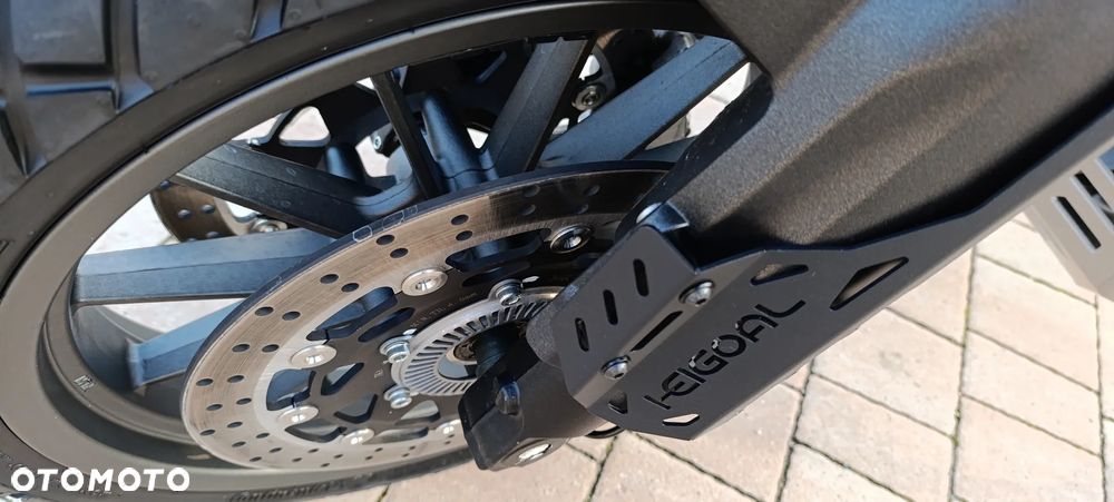 Benelli TRK 502 - 14