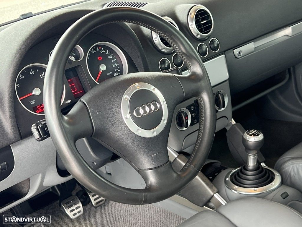 Audi TT Coupé 1.8 T S-line - 6