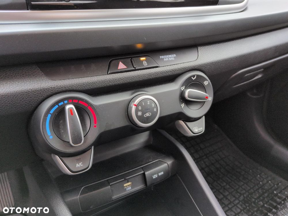 Kia Rio 1.2 M - 13