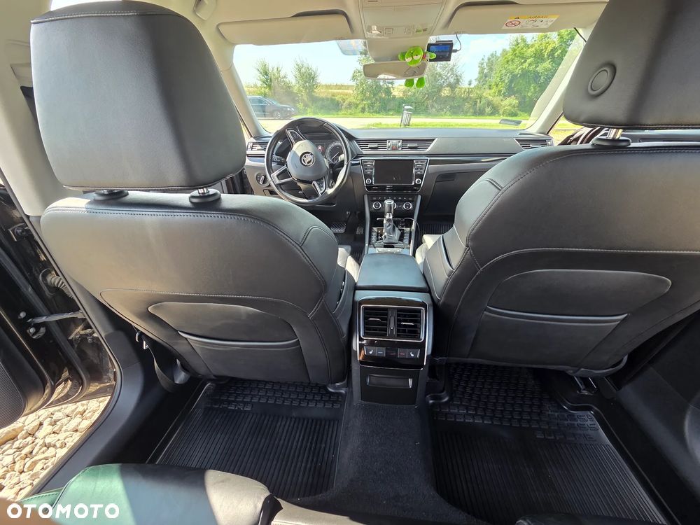 Skoda Superb 2.0 TDI L&K DSG - 13