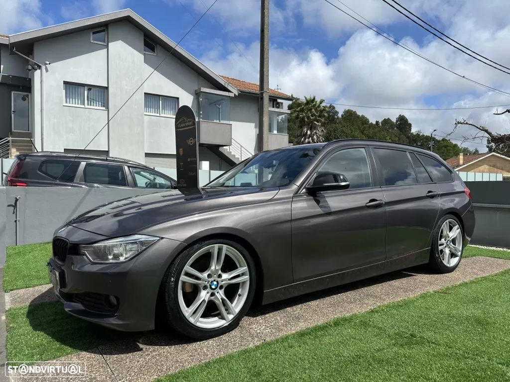 BMW 320 d Touring LifeStyle - 4