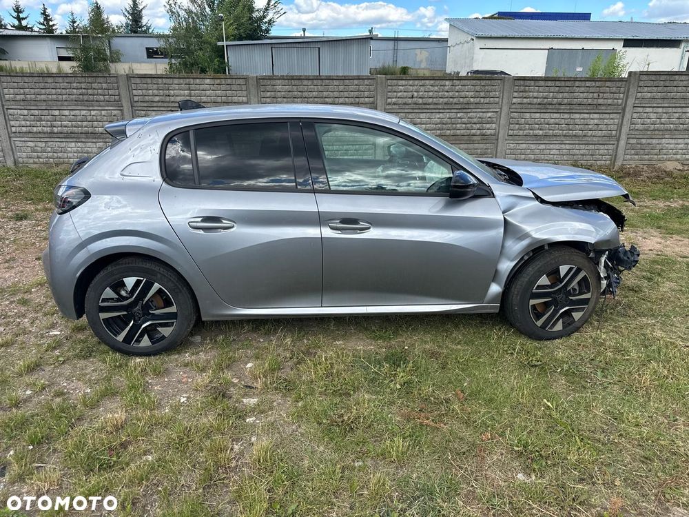 Peugeot 208 1.2 PureTech Allure S&S - 6
