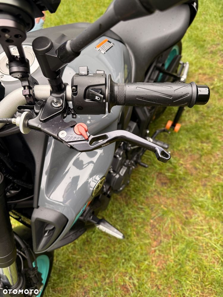Yamaha MT - 11