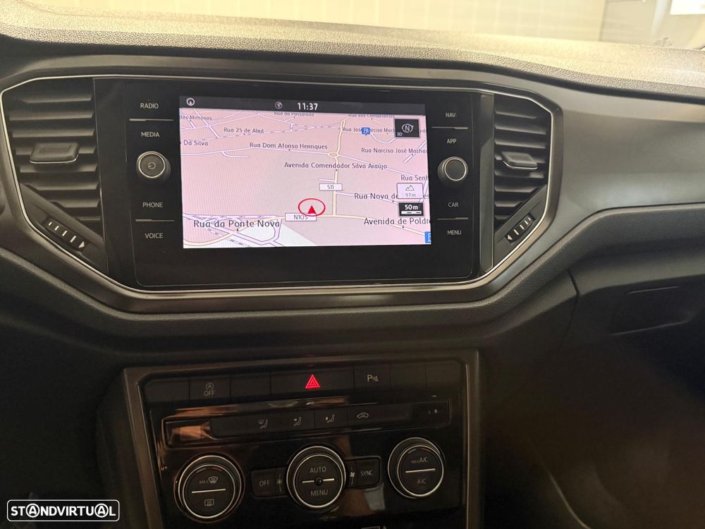 Volkswagen T-Roc 1.5 TSI Style — fotografia 11