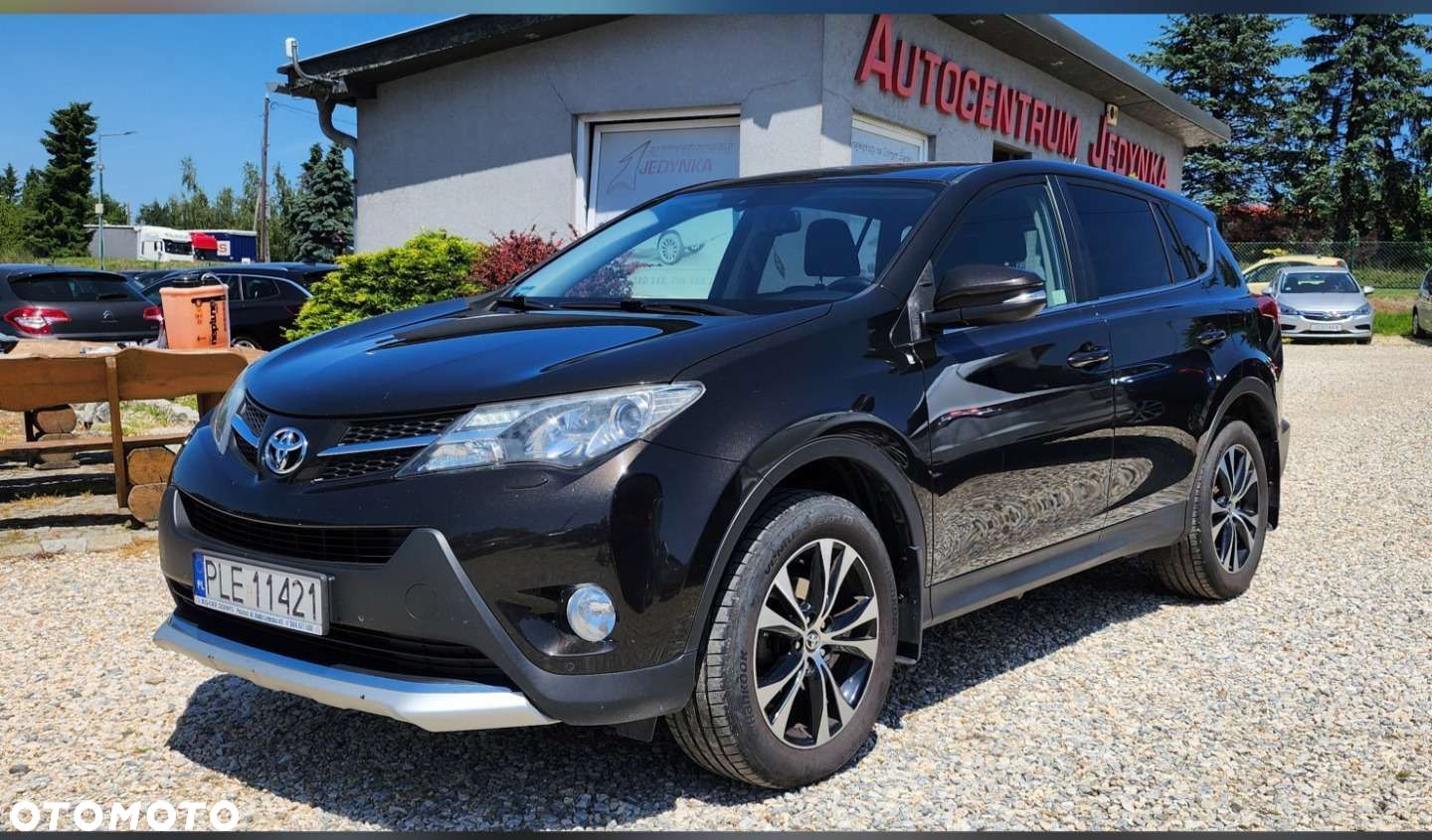 Toyota RAV4 - 1