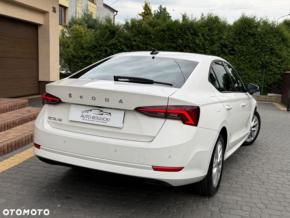 Skoda Octavia 2.0 TDI Ambition DSG - 15