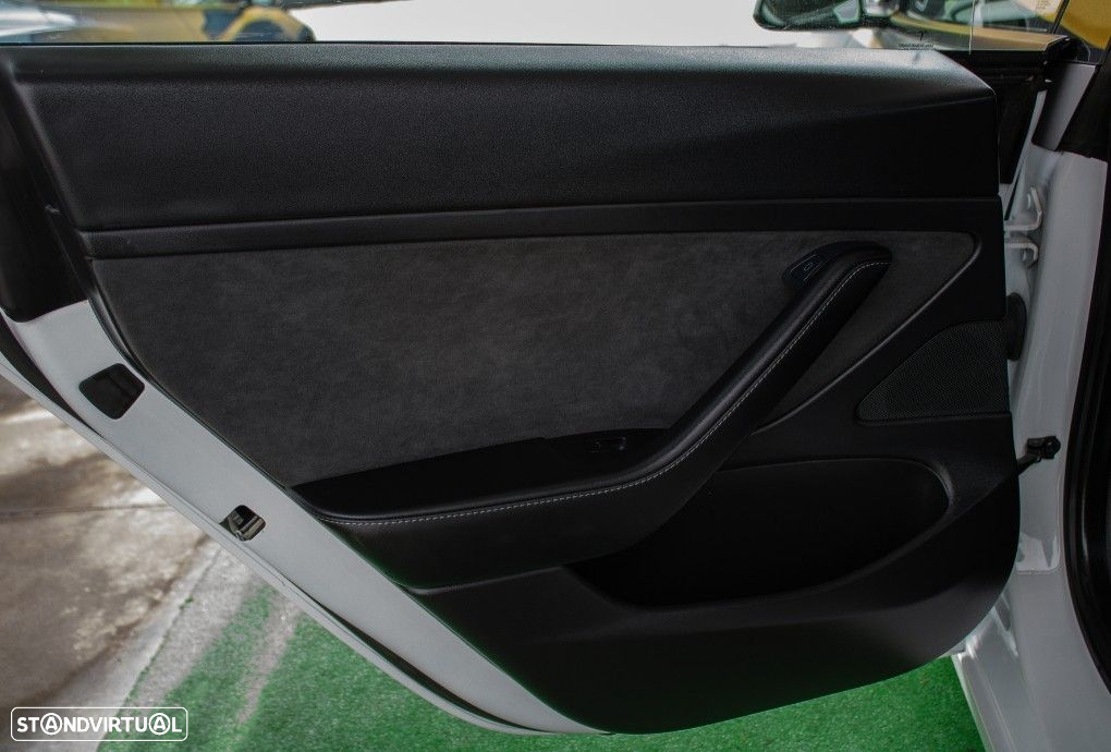 Tesla Model 3 Standard Range Plus RWD - 19