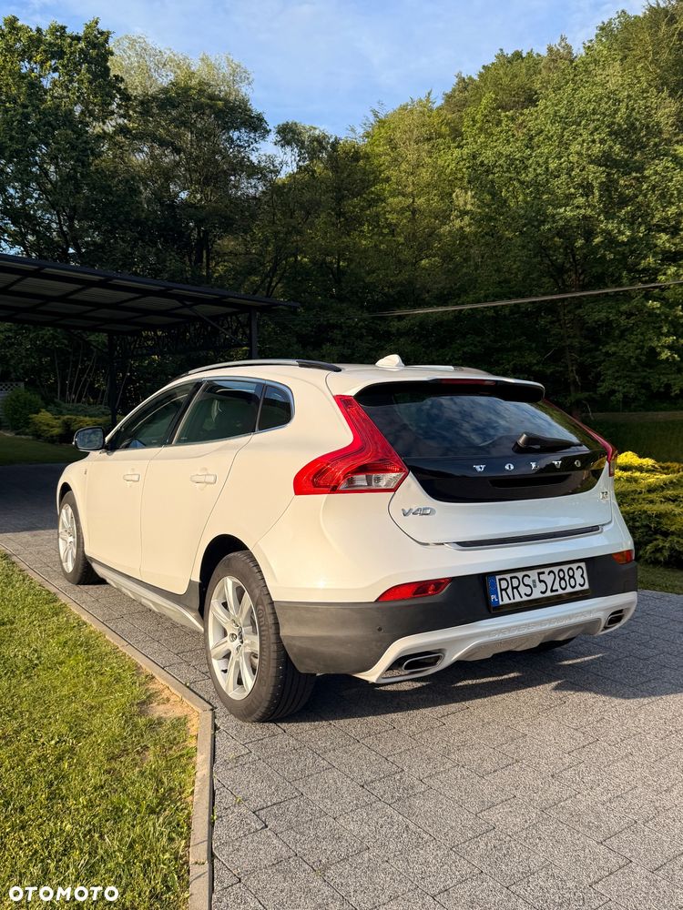 Volvo V40 D2 Drive-E Ocean Race - 4