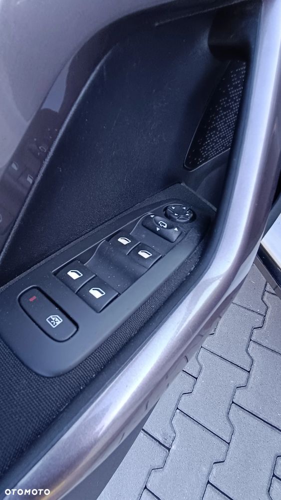 Peugeot 2008 1.6 VTi Active - 18